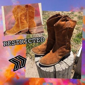 RESTRICTED Western Leather Cowboy Boots •• BUCKLE